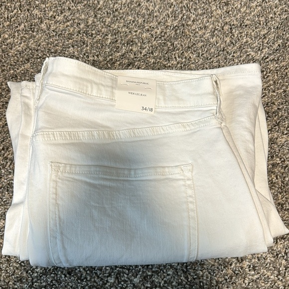 NWT! Banana Republic Pure White High-Rise Wide-Leg Cropped Jean - Size 34/18💎 - Picture 3 of 6